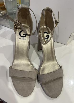 Босоніжки жіночі by guess