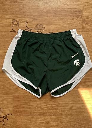 Жіночі спортивні шорти nike tempo fit
