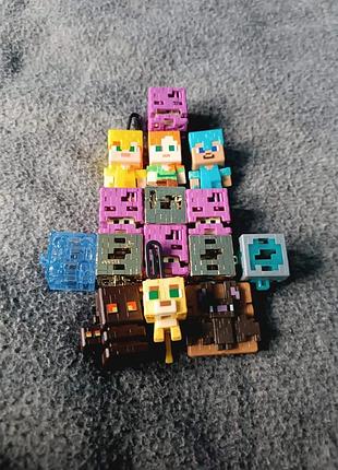 Фигурки серии kinder joy minecraft 3