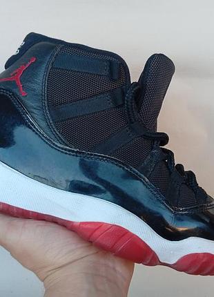 Кроссовки nike air jordan 11 retro bred 2019 размер 41 по стельке 26.5см