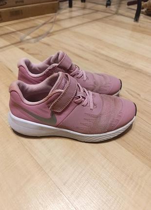 Nike кроссовки на девочку 19 стелька