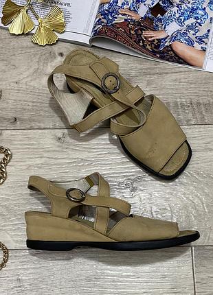 Бежевые кожаные босоножки ecco, р.38,5-39