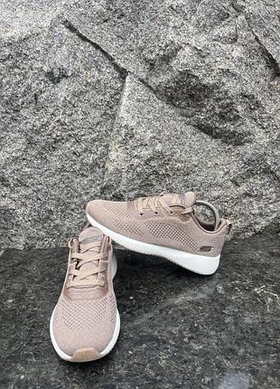 Жіночі кросівки skechers bobs squad