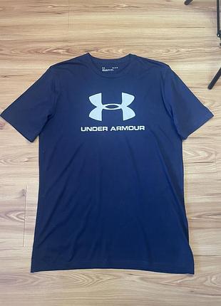 Футболка under armour