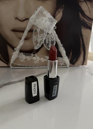 Зволожувальна помада для губ isadora perfect moisture lipstick.