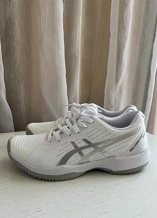 Кросівки asics