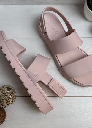 Жіночі босоніжки skechers