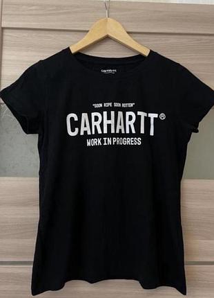 Чорна футболка carhartt