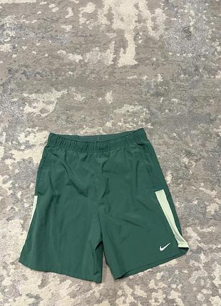 Дитячі спортивні шорти nike