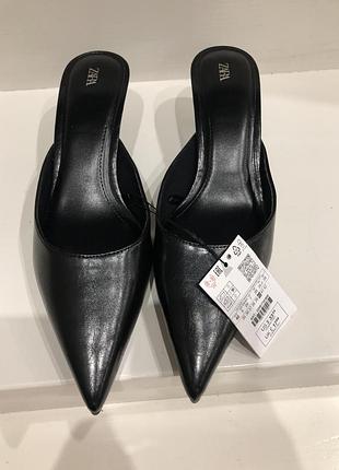 Мюлі від zara.