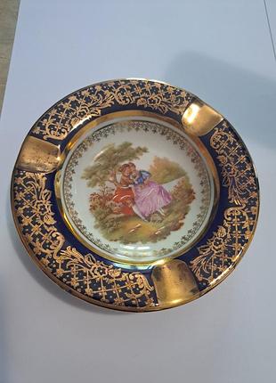Винтажная пепельница, выполненная в лимоде (франзия).