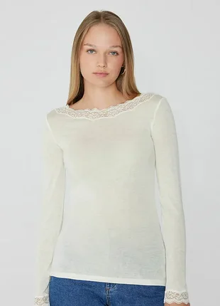 Белый лонгслив от tezenis.