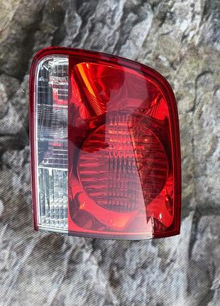 Ліхтар внутрішній правий volkswagen touareg i (2002-2010) 28268003
