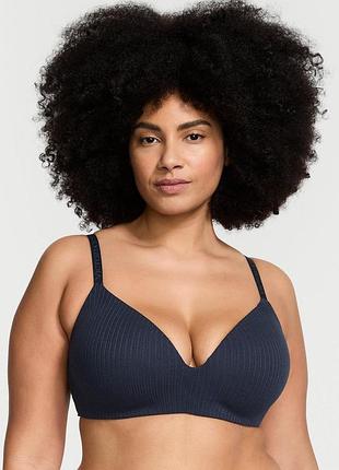 Бюстгальтер victoria's secret (144000415912) lightly lined bra 75c синій