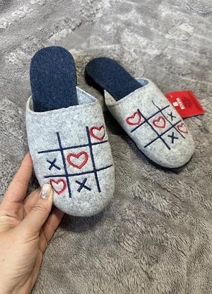 Капці,тапки,тапочки