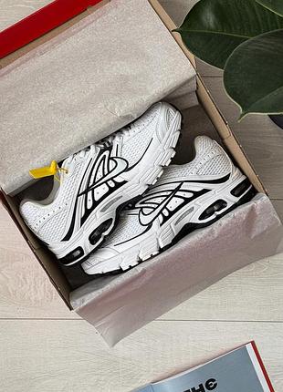 Nike air max moto 2k se white