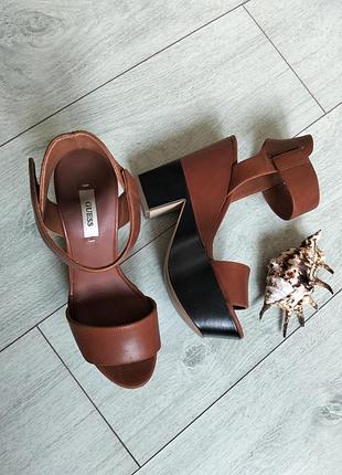 Босоножки "guess" винтажные вечерние эксклюзивные р. 38 натуральная кожа на двух кнопках