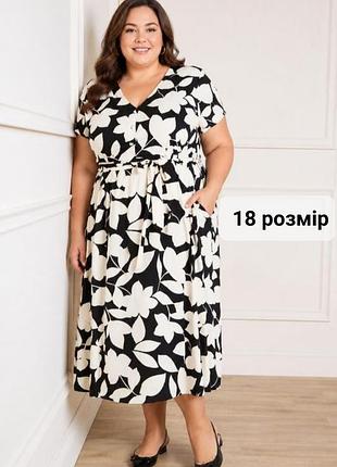 Легенька чорна сукня міді з молочними квітами, чёрное платье миди с молочными цветами 52-54 р.