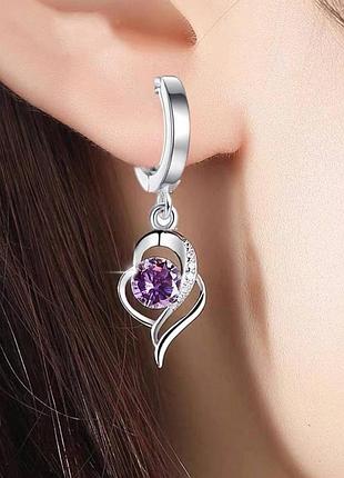 Серебряные серьги-подвески женские / сережки классические / камень цирконий / проба 925 / капля фиолетовый