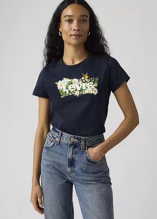 Жіноча футболка levi's