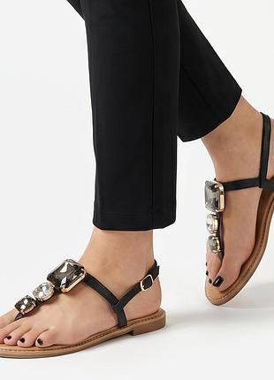 Женские босоножки kamengsi black 104-31 через палец с камнями и ремешком 39