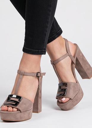 Женские замшевые босоножки lino marano beige 104-76 на платформе и толстом каблуке