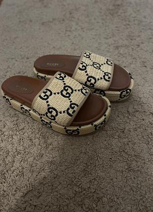 Шльопанці жіночі gucci 39р. по устілка 24,5см. шкіряні
