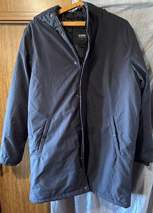Мужская удлиненная куртка-парка с капюшоном от бренда lc waikiki (коллекция outerwear).