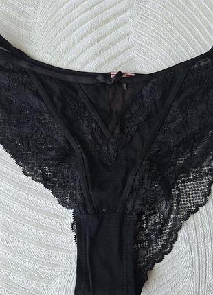 Черные кружевные трусики бикини фирмы hunkemoller размер м