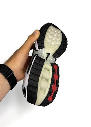 Nike air max dn
•  white / black • 7
