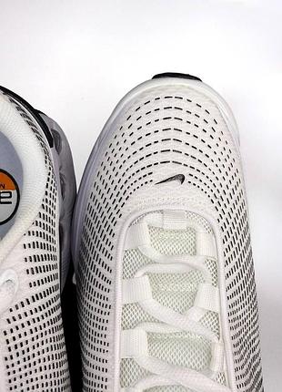 Nike air max dn
•  white / black • 2