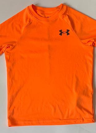 Яркая спортивная футболка under armour (youth small) - идеально для активных детей