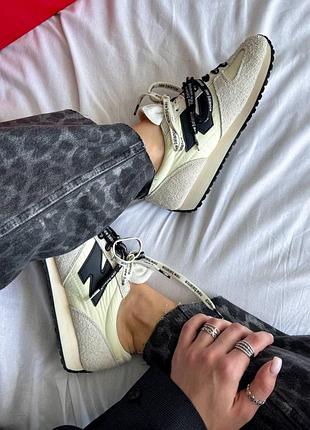 Жіночі кросівки new balance 471 beige/black