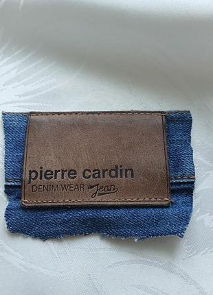 Шкіряна нашивка (патч) від оригінальних джинсів pierre cardin із лінійки «denim wear / jean» коричнева брендова шкіряний лейбл лейба