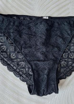 Черные кружевные трусики бикини фирмы intimissimi
