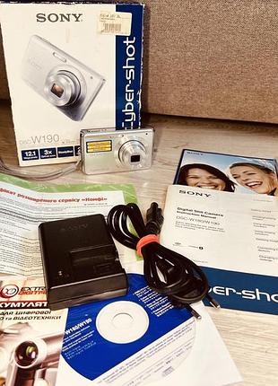 Цифровой фотоаппарат cybershot dsc-w190 состояние новое с коробкой