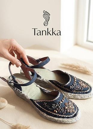 Жіночі босоніжки на танкетці в етно-стилі tankka,р.38