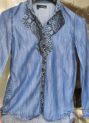 Преміум джинсова сорочка the kooples (100% тенсел, зміїний принт)