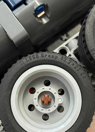 Конструктор lego technic самоскид (42203) 7