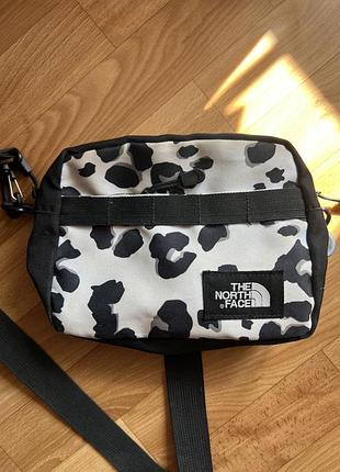 Сумка через плече tnf