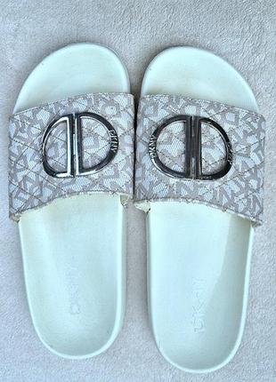 Шлепанцы dkny
