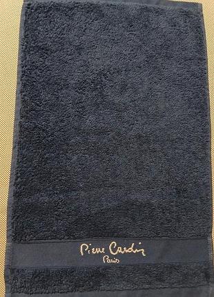 Полотенце махровое pierre cardin paris, 47×30см, 100% хлопок, с петелькой, португалия.