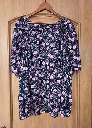 Летняя блуза большого размера с цветочным принтом
