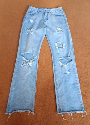 Джинсы голубые рваные boohoo 36