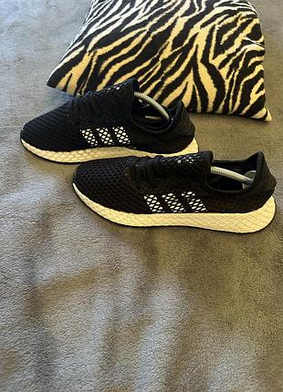 Кросівки adidas
