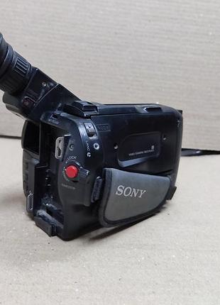 Видеокамера sony ccd-tr415e 3