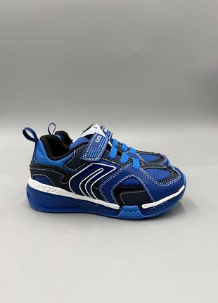 Кросівки geox bayonyc 29 р кроссовки мигалки підсвітка