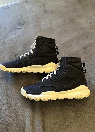 Кросівки nike