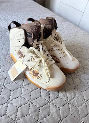 Кросівки jordan 6