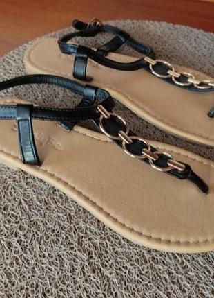 Сандалии летние " через палец "simply be раз. 37-37.5(укр.)